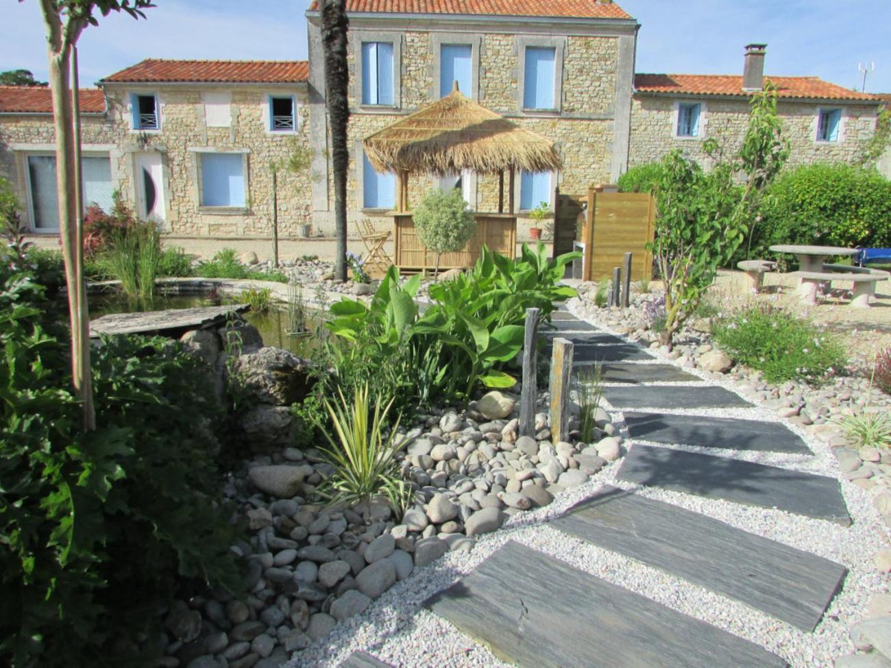 Logis de Chalons à la mer Le Guâ Esterno foto